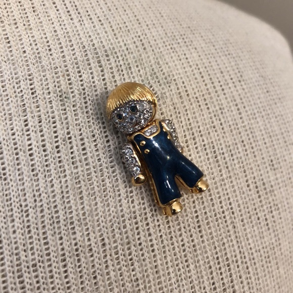 Vintage CAROLEE Rhinestone & Enamel Boy Child Pin - Picture 11 of 16
